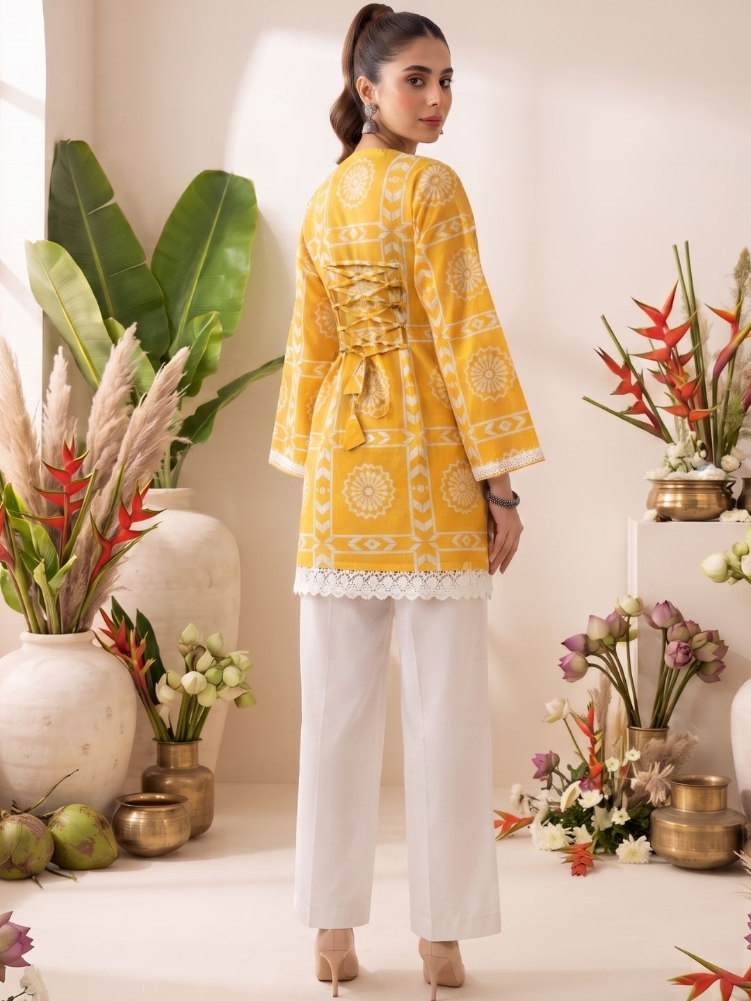 Yellow Geometric Printed Straight Kurti with Lace-Up Back Design