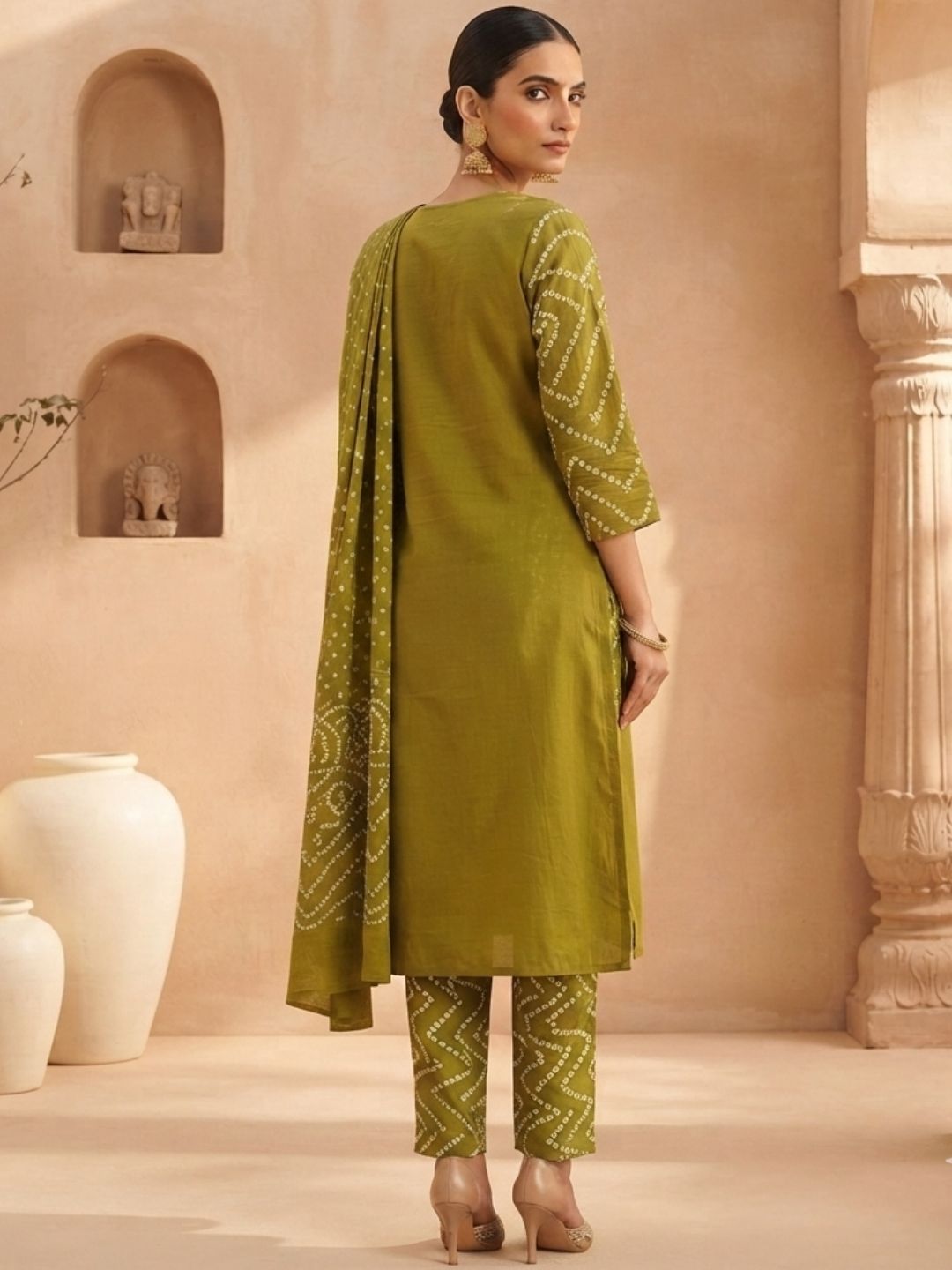 Bandhani Printed Straight Kurta Set with Dupatta