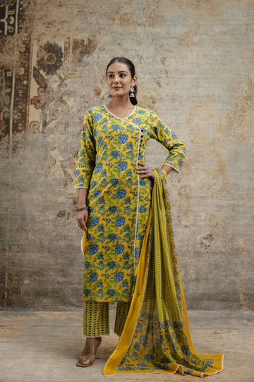 mokshi Women Viscose Rayon Kurta Pant Dupatta Set