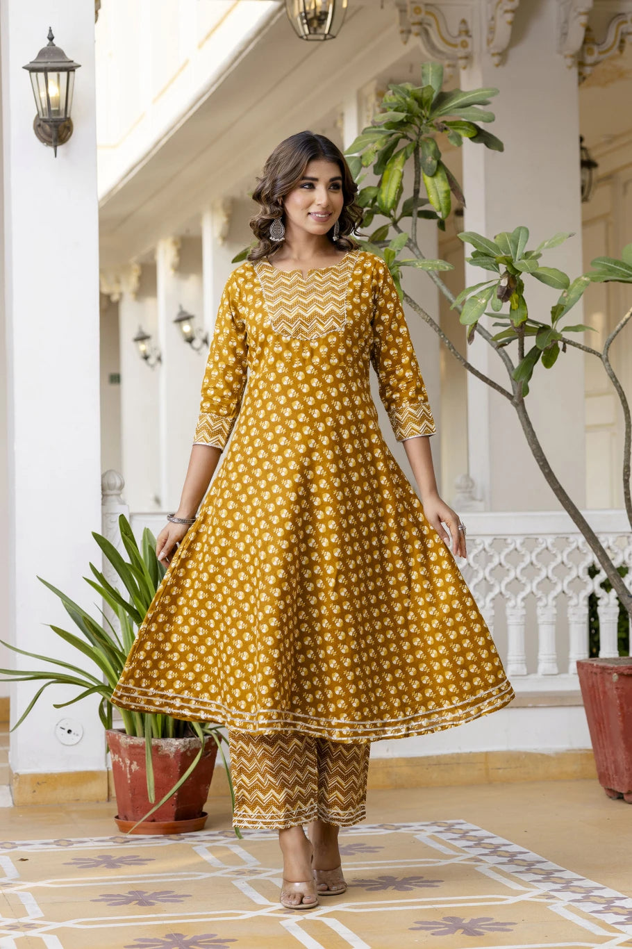 mokshi Women Cotton Blend Kurta Pant Dupatta Set