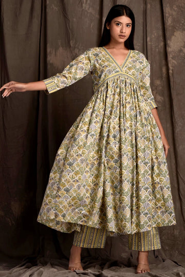 mokshi Women Pure Cotton Kurta Palazzo Set