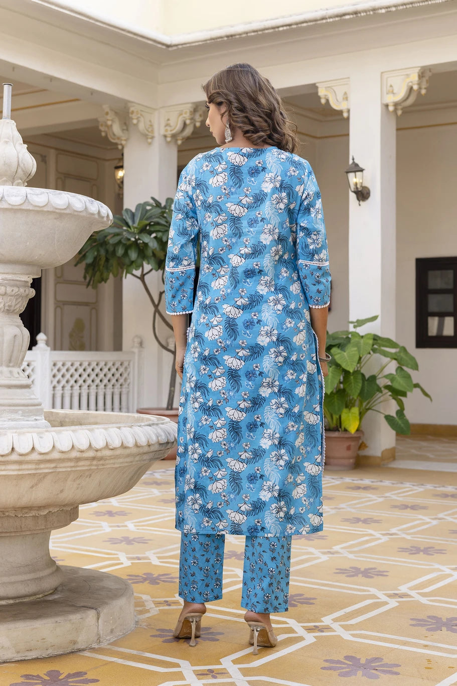 mokshi Women Viscose Rayon Kurta Pant Dupatta Set