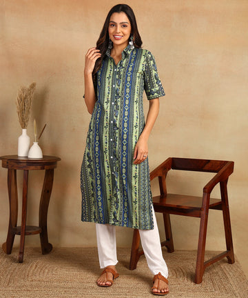 mokshi Women Printed Viscose Rayon Frontslit Kurta (Green)