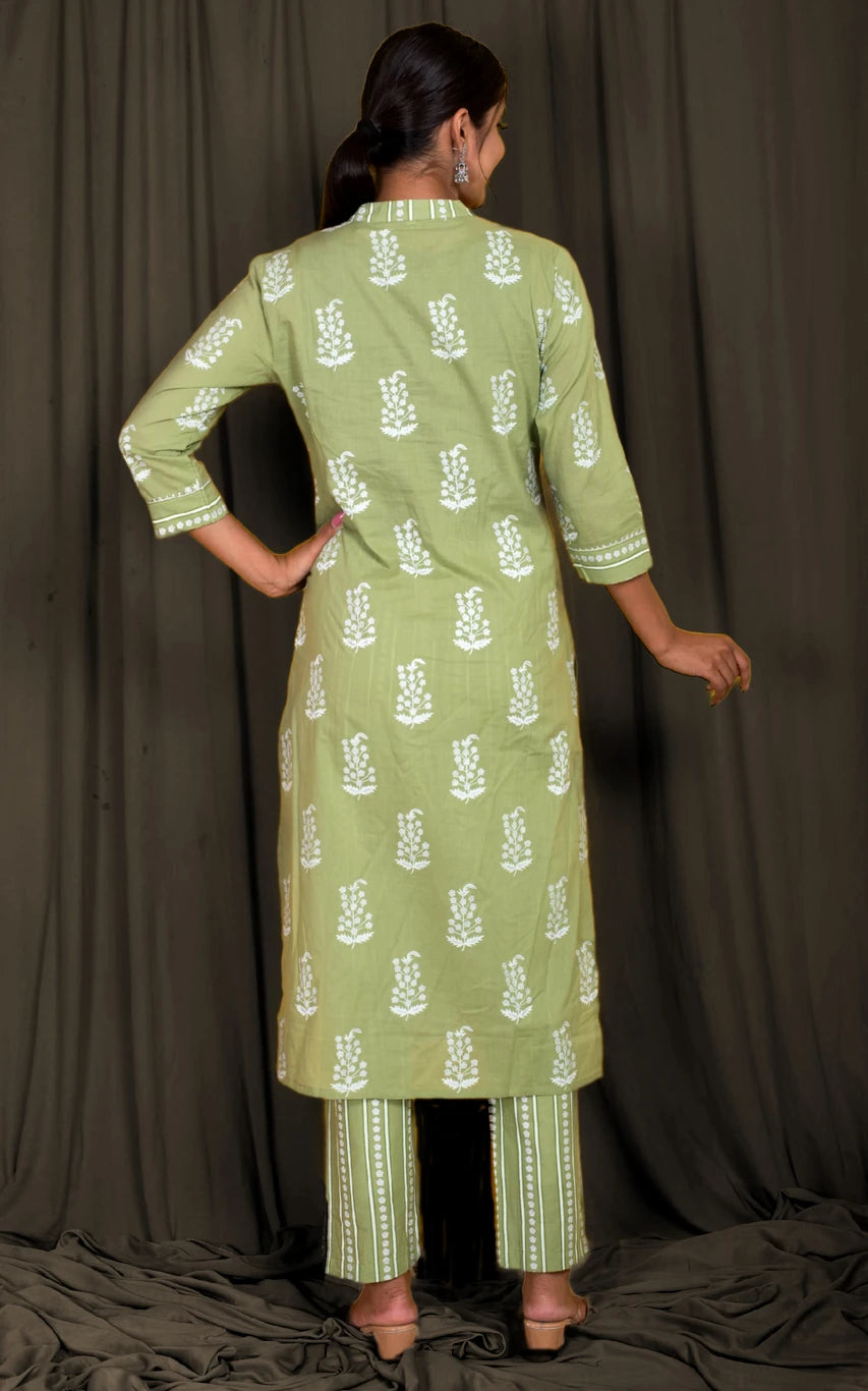 mokshi Women Pure Cotton Kurta Pant Set