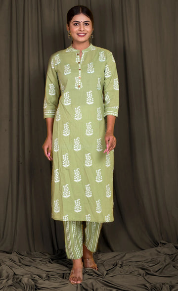 mokshi Women Pure Cotton Kurta Pant Set