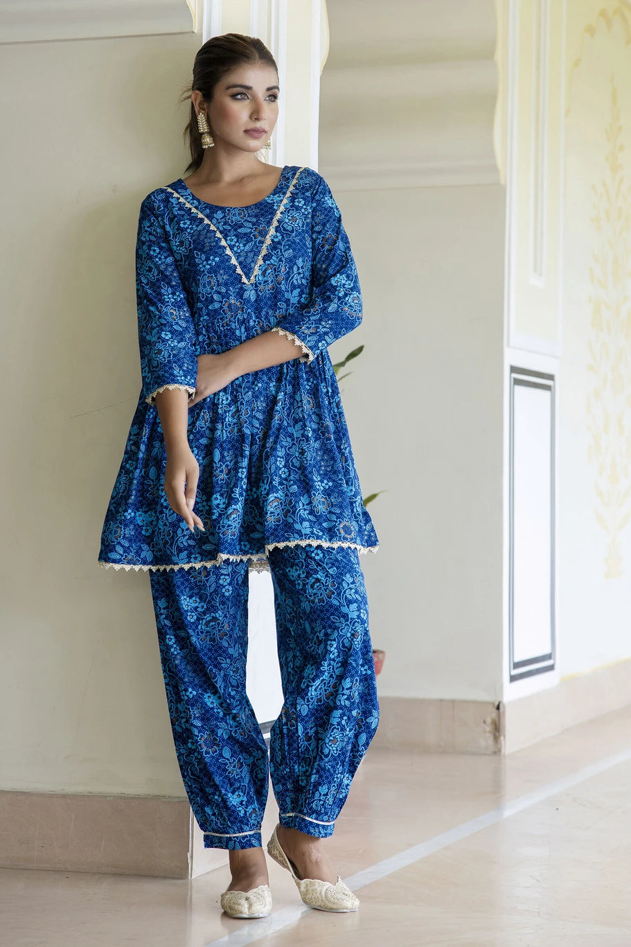 mokshi Women Viscose Rayon Kurta Salwar Set