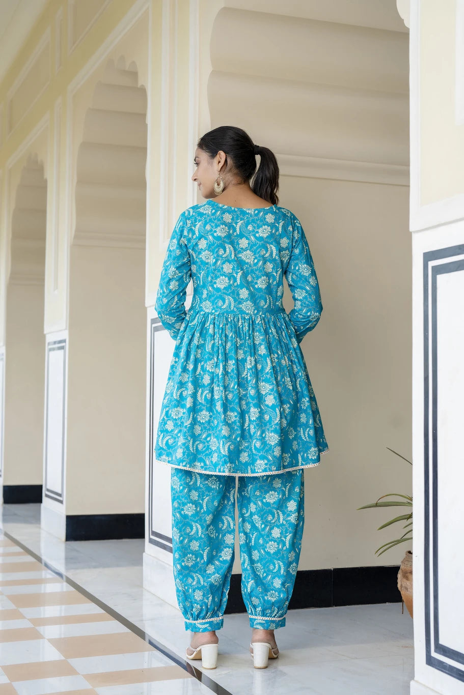 mokshi Women Viscose Rayon Kurta Salwar Set