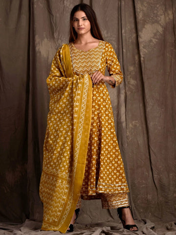 mokshi Women Pure Cotton Kurta Palazzo Dupatta Set