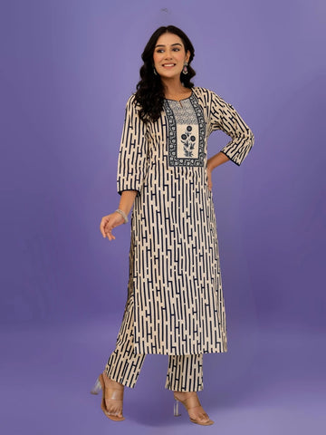 mokshi Women Viscose Rayon Kurta Pant Set